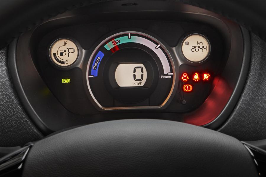  Peugeot iOn 2011 года  (фото 38 из 38)